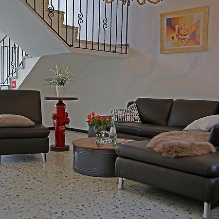 Hotel In Der Strassen Solingen Ngoại thất bức ảnh
